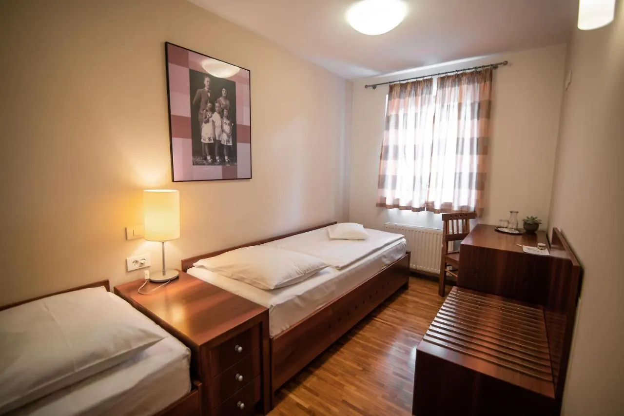 ***  Hotel Dvor Jezersek Brnik Slovenia